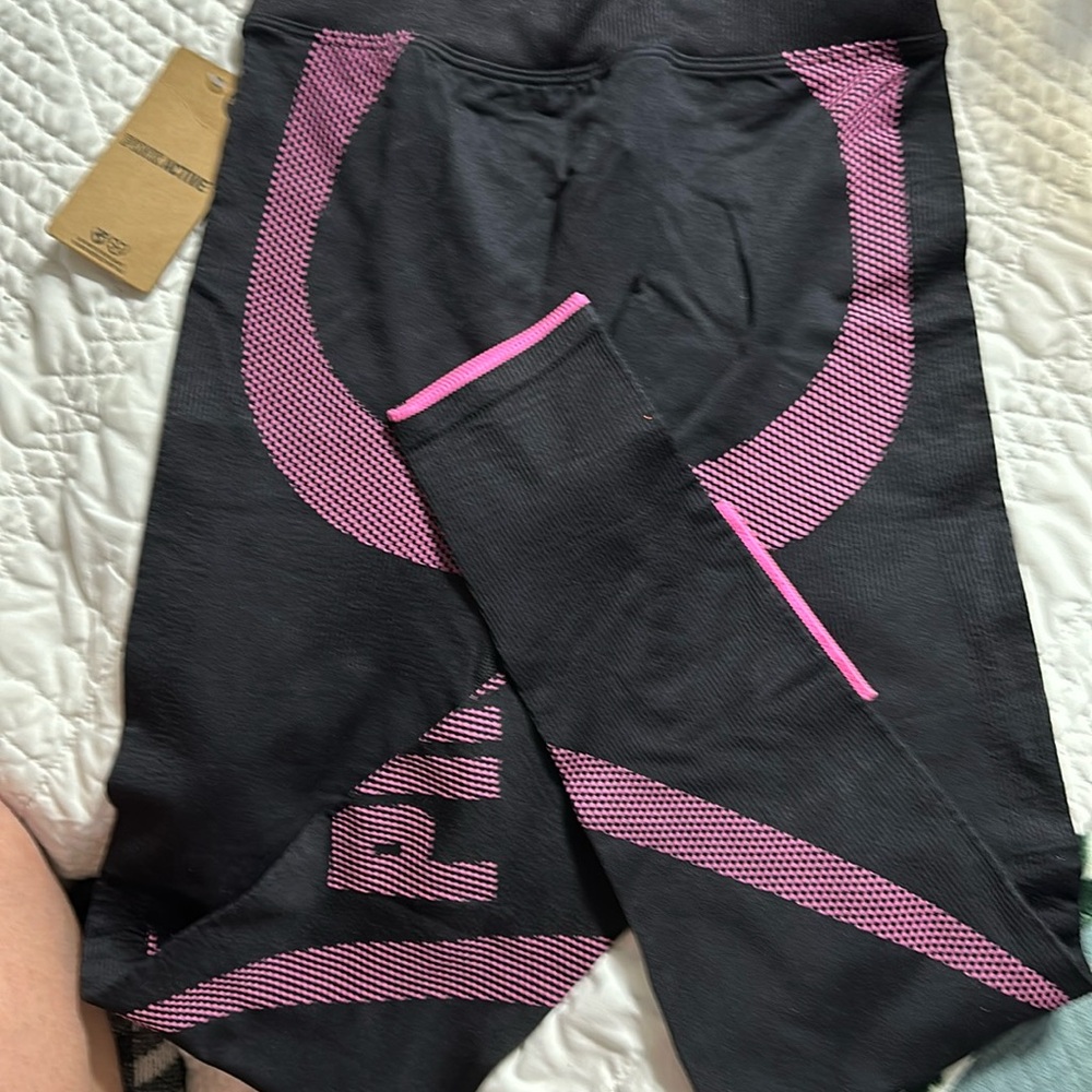 Pink new leggings